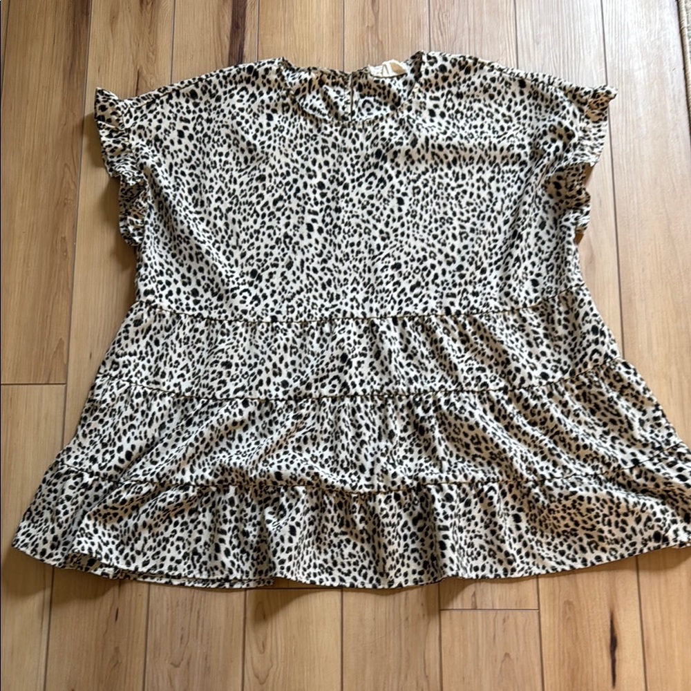 Leopard Print Ruffle Sleeve Top